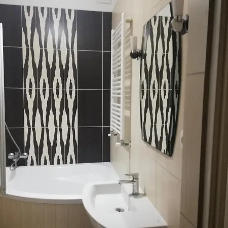 Apartament Eurotrader321 شقة *